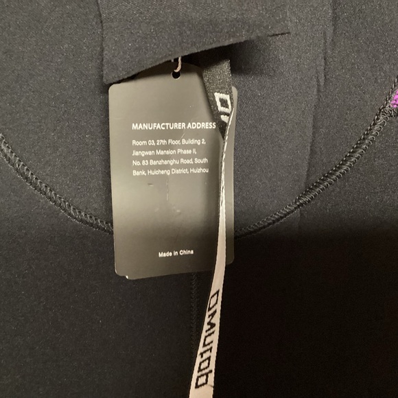 New never worn
Owntop Wetsuit - Picture 7 of 13